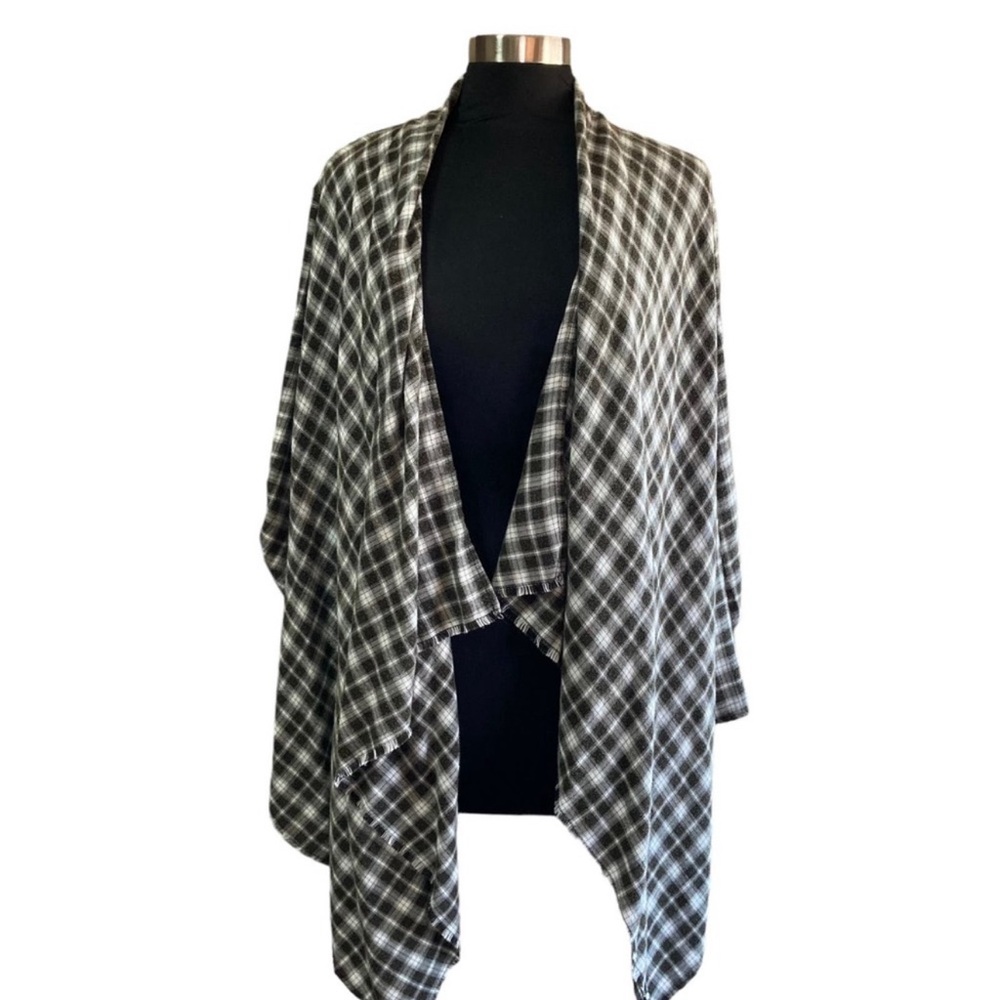 Knox Rose Flannel Plaid Jacket (Size M)